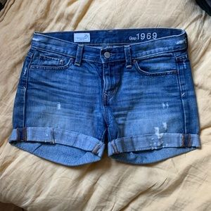SOLD GAP Boyfriend Distressed Denim Shorts Sz 25R